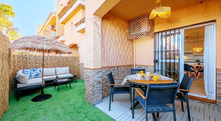Pleasant apartment with pool | Pet-friendly — photo 3