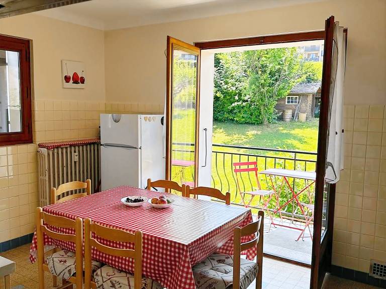 Apartment with BBQ — photo 4