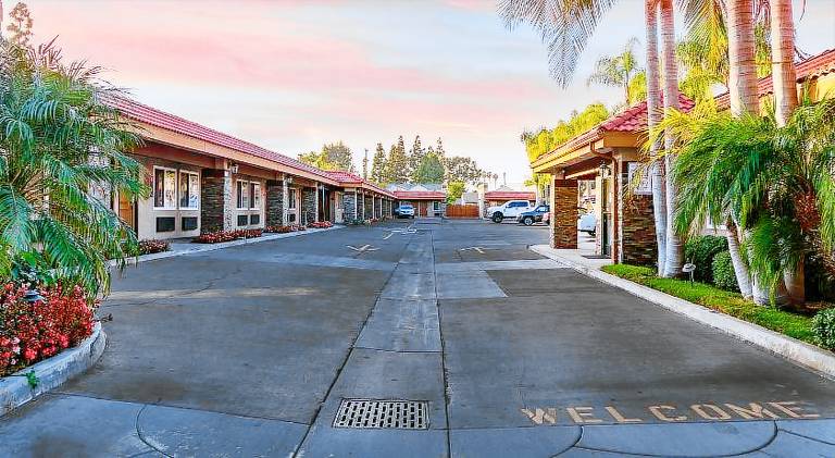 Hyland Motel Brea — photo 3