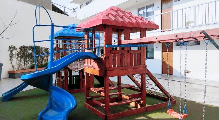 Holiday apartment with pool — photo 4