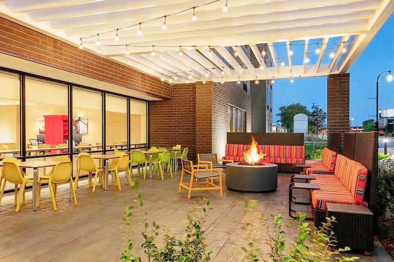 Home2 Suites By Hilton Milwaukee West