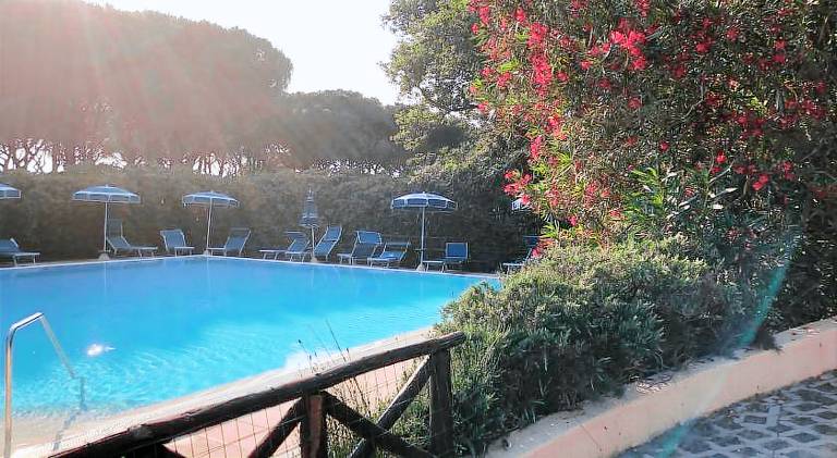 Lovely serviced apartment with pool & terrace | Beach nearby | Pets allowed in Castiglione della Pescaia