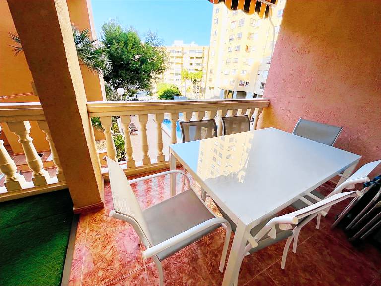 Child-friendly beautiful apartment with pool, yard & patio | Close to the beach | Pets allowed — photo 4