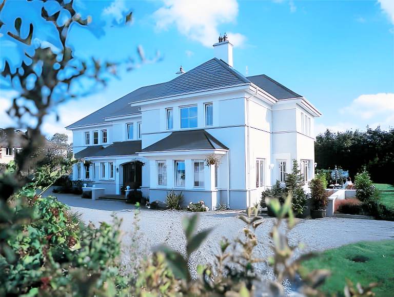 Bed & Breakfast  Killarney