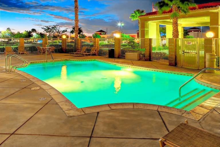 Hampton Inn & Suites Palmdale — photo 2