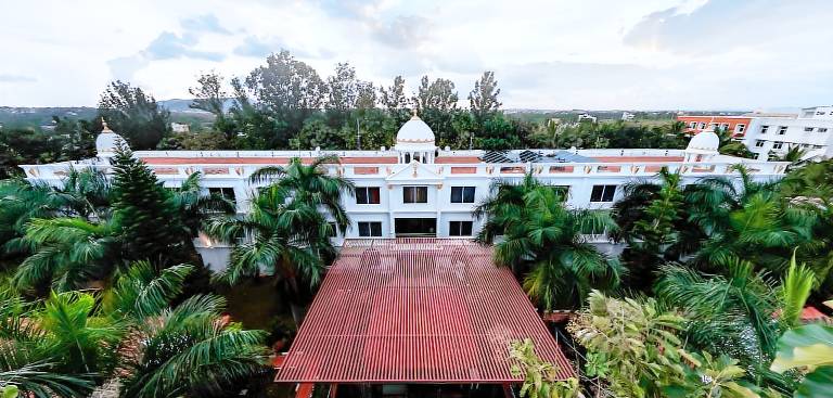 Jal Mahal Resort And Spa