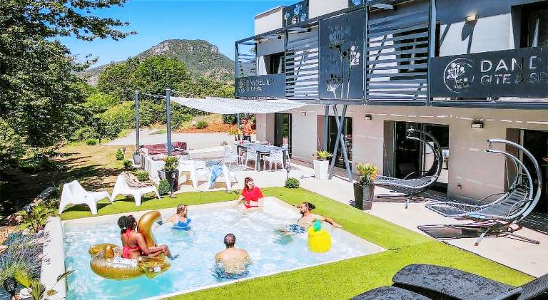 House with sauna, private pool & jacuzzi | Good for workation in Millau