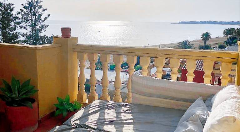 Apartment with pool in Denia