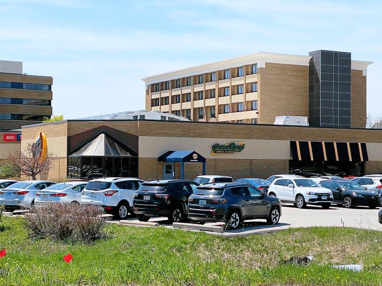 Holiday Inn Brookfield & 226;€& 139;& 226;€& 139;Milwaukee By IHG