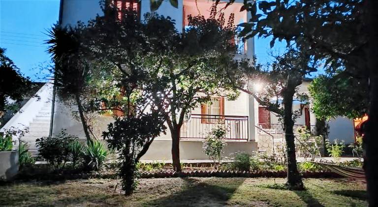 Seretirooms in Volos