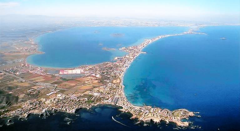 Holiday apartment with private pool | Next to the beach | Pets are welcome in Cartagena