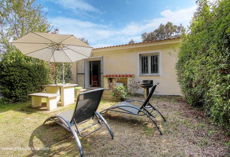 Gite with garden, barbecue & terrace — photo 3
