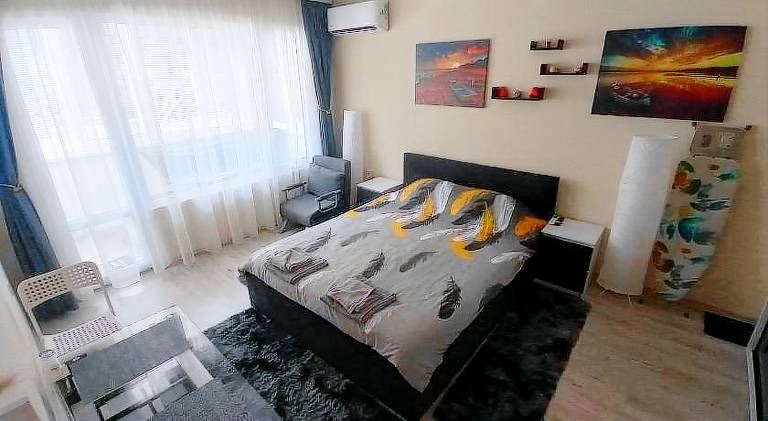 Apartment with terrace in Varna