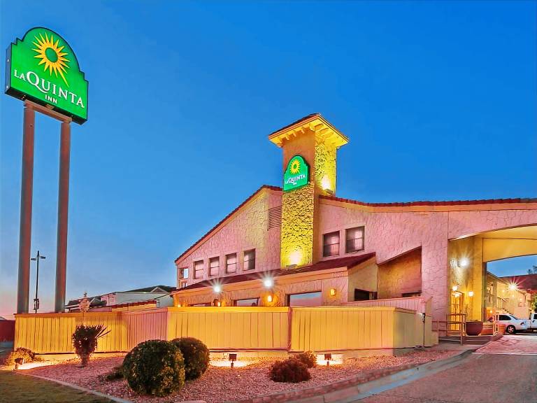 La Quinta Inn by Wyndham El Paso Cielo Vista — photo 3
