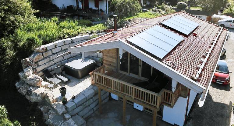 House with yard, terrace & hot tub — photo 2