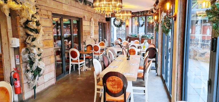 The Waterside Bar Rooms & Restaurant — photo 4