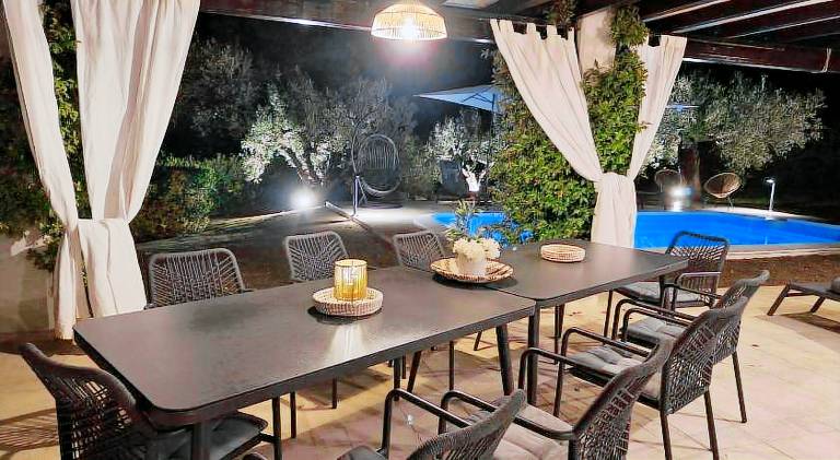 Villa with private pool, garden & barbeque — photo 4