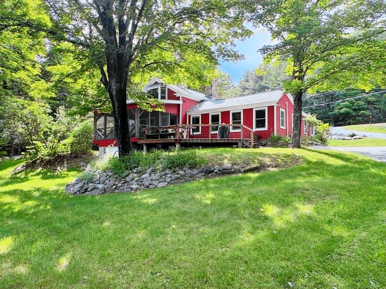 Farmhouse Hadley