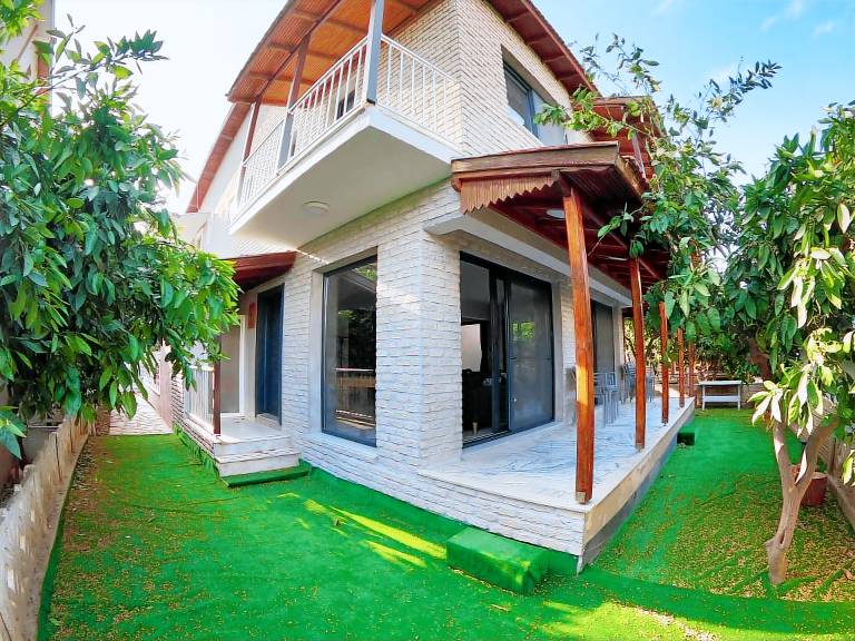 Villa Gümüldür Cumhuriyet Mahallesi