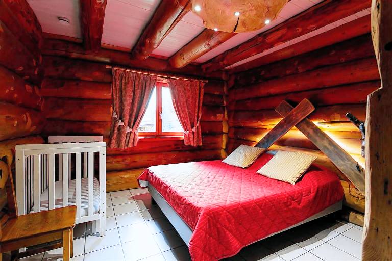 Superbe chalet rondins de 150 m² au cœur des Vosges, sauna, wifi, groupe, famille — photo 4