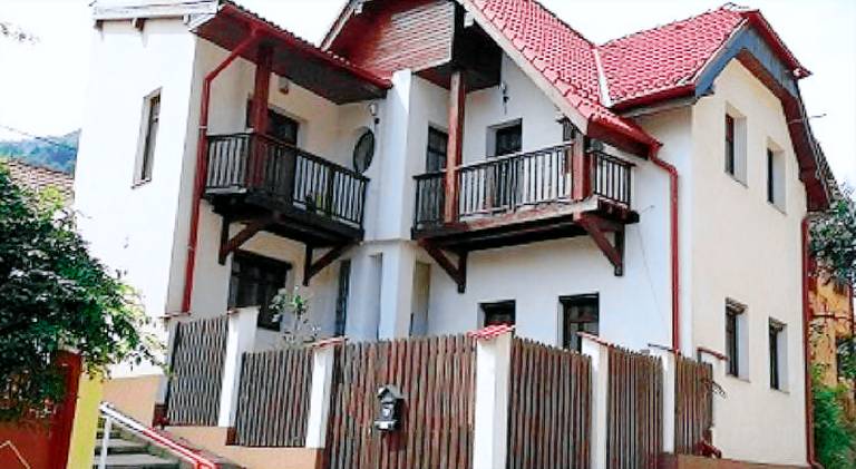 Villa with 3 rooms for 8 persons in Brasov