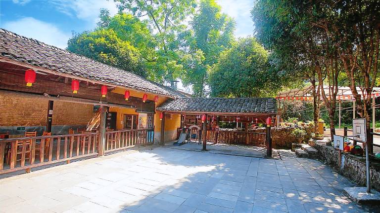 Yangshuo Loong Old House in Guilin