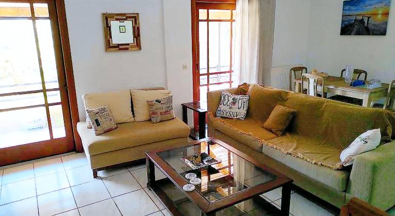 Fully equipped house with patio & garden | Suitable for remote work | Pets are welcome — photo 2