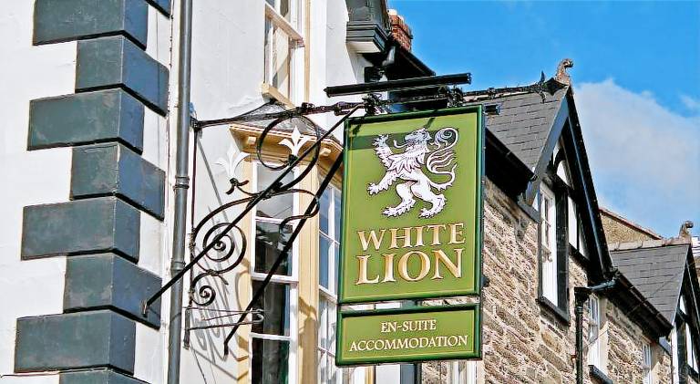 The White Lion Hotel in Machynlleth