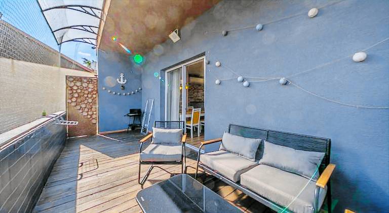 Apartment with terrace & grill — photo 4