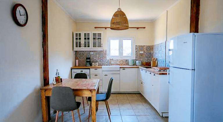 Vacation home with terrace, garden & grill | Good for workation — photo 3