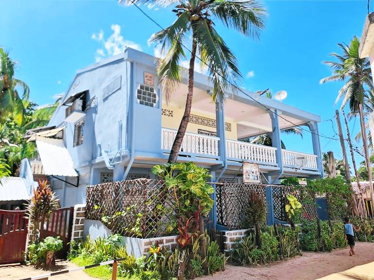 Family-oriented holiday apartment with yard, BBQ & patio | Close to the beach | Good for workation | Pets are welcome — photo 2