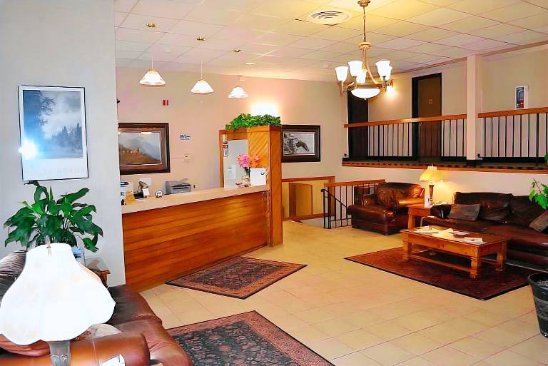 Countryside Inn & Suites CB I80/I29. — photo 4
