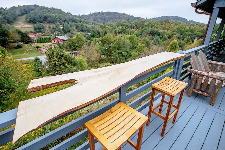 Family-friendly cabin with barbeque & jacuzzi | Mountain view | Pets are welcome — photo 5