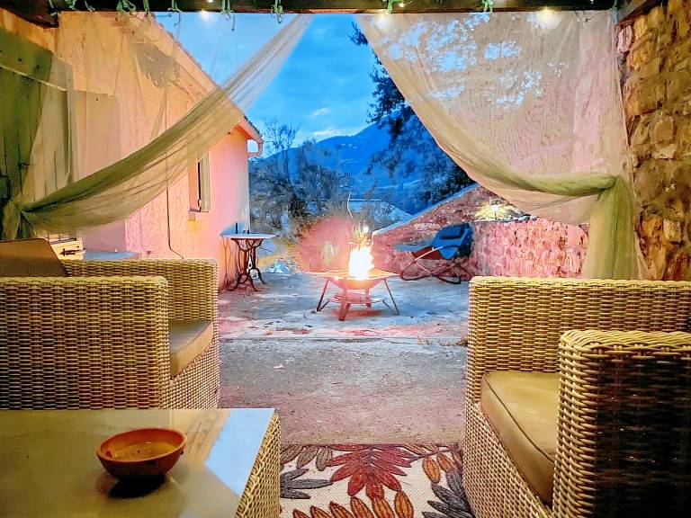 Gite with patio & garden — photo 2