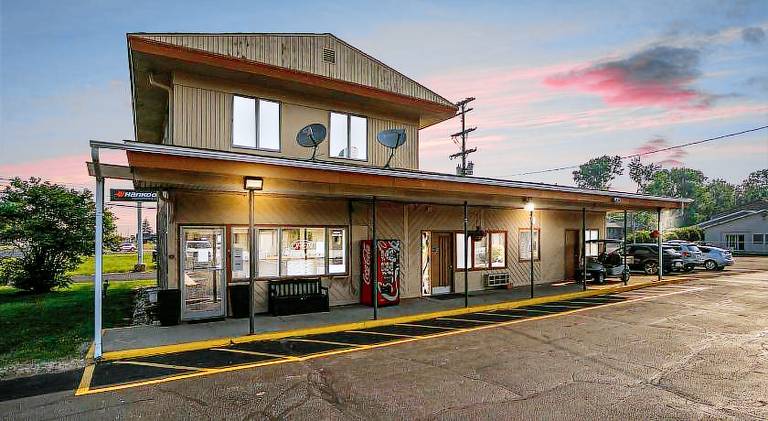 Great Lakes Inn and Suites South Haven — photo 5