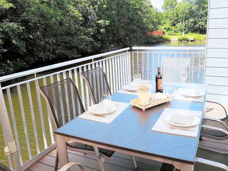 Modernes Ferienhaus, Kamin, Sauna, Süd-Terrasse, Loggia mit Meerblick, Haustiere — photo 2