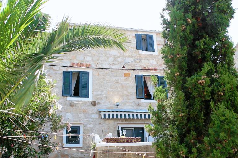 Apartma Stončica