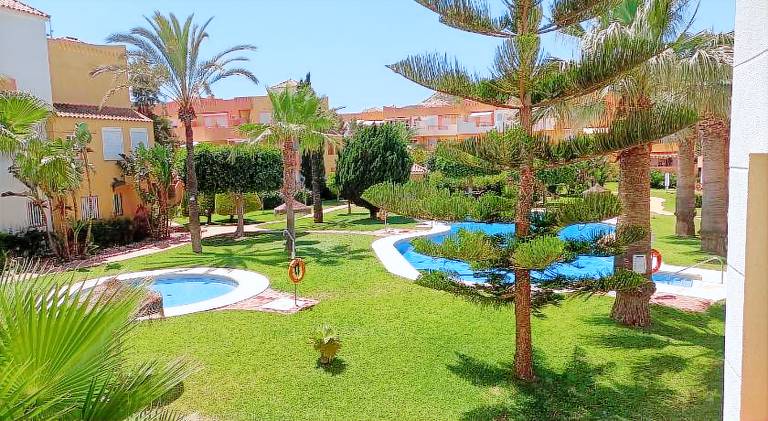Rental apartment with pool in Playas