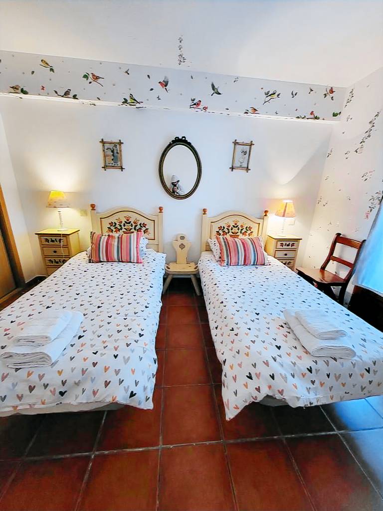 Apartment 'La Casa De Paloma En La Plaza' with Balcony and Wi-Fi — photo 2
