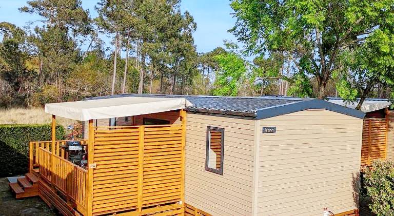 200m de la plage Bungalow LUXE de 44m2 Menage et draps inclus Camping 5 Etoiles Mayotte Lac Biscarro in Biscarrosse