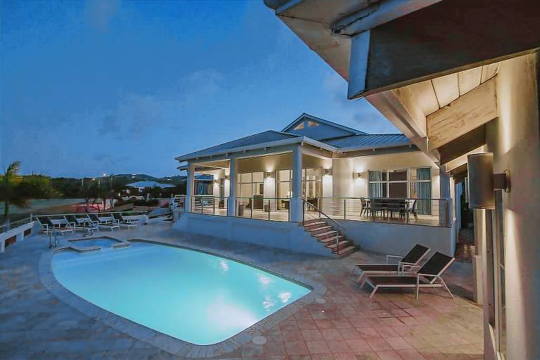 House Vieques