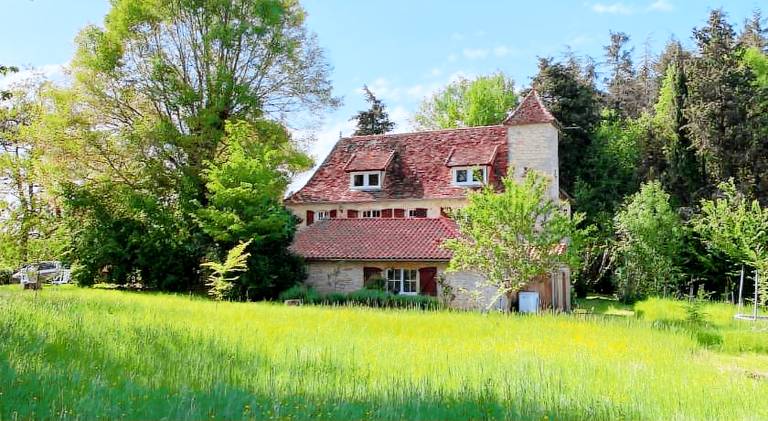 Vacation home with barbeque, yard & patio in Cahors