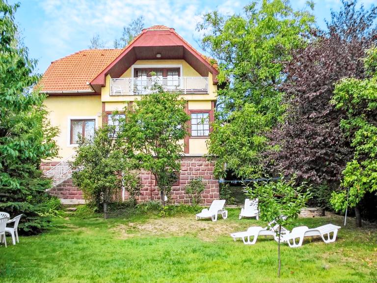 House Balatonalmádi