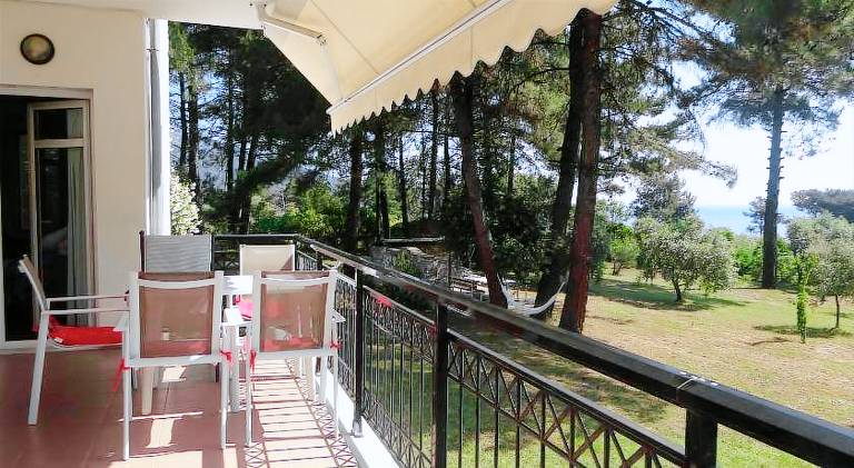 Holiday apartment with yard, grill & terrace | Close to the beach | Pets are welcome — photo 3