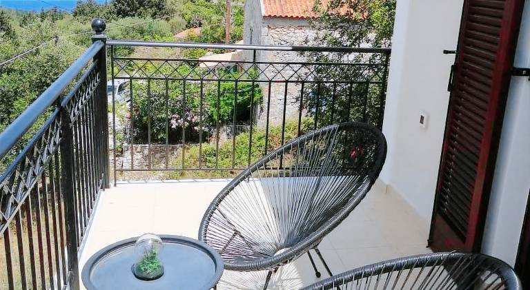 House with garden, terrace & barbeque in Kefalonia