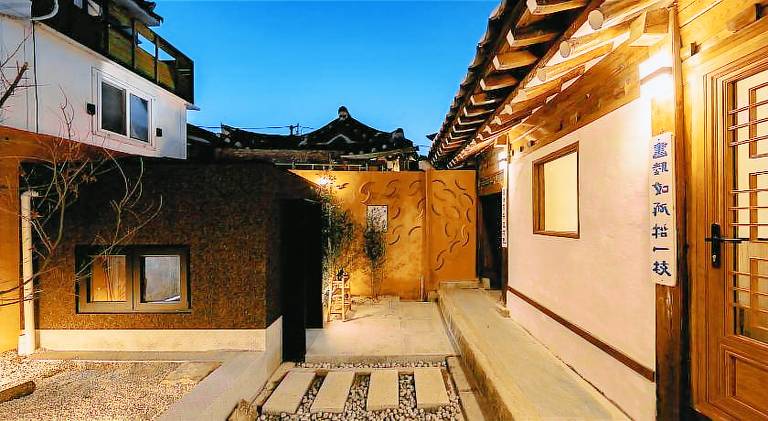 Villa | Next to Bukchon Hanok Village — photo 4
