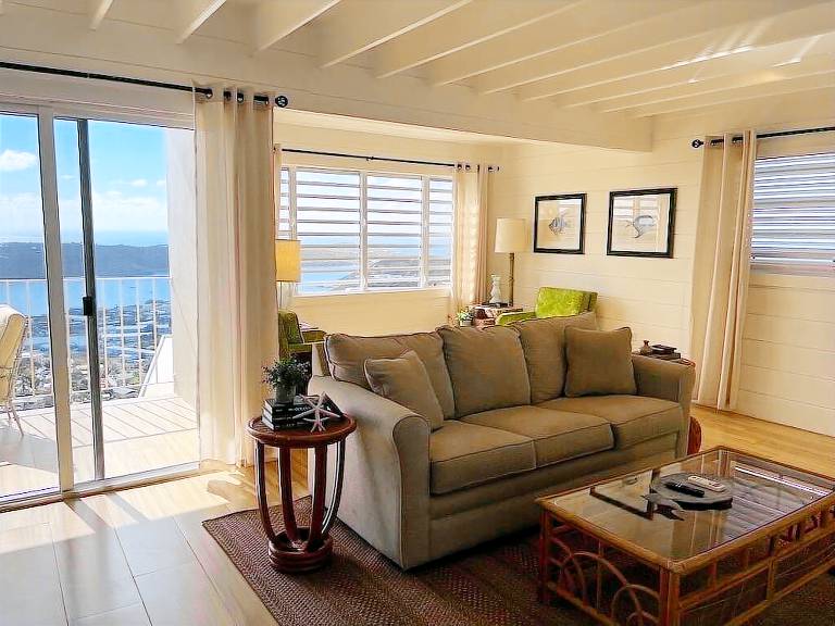 Accommodation  Charlotte Amalie West