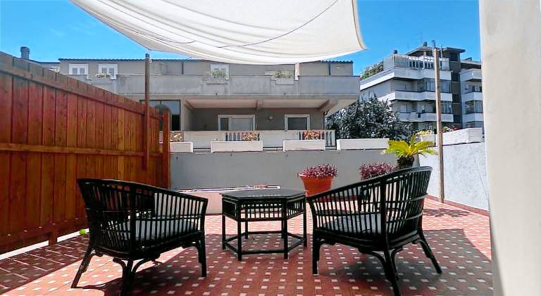 Rental apartment with patio | Pets are welcome — photo 3