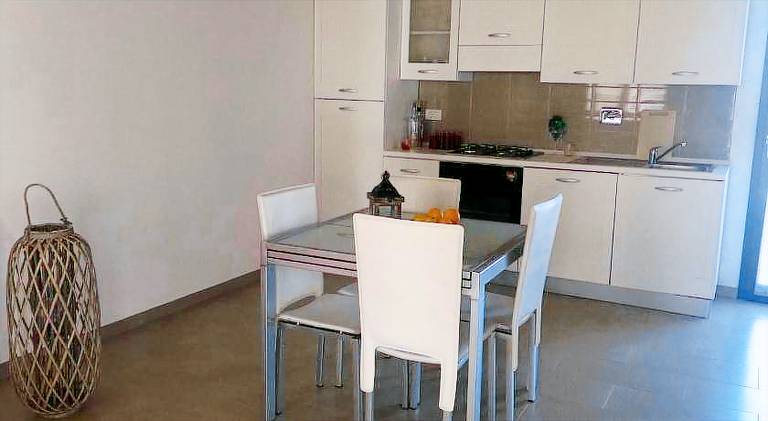 Apartment with 2 rooms for 6 persons — photo 4