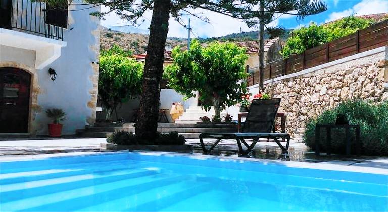 Villa with pool in Apokoronas